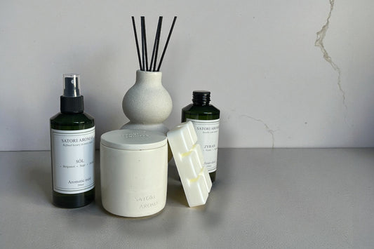 THE SIGNATURE ESSENTIALS COLLECTION